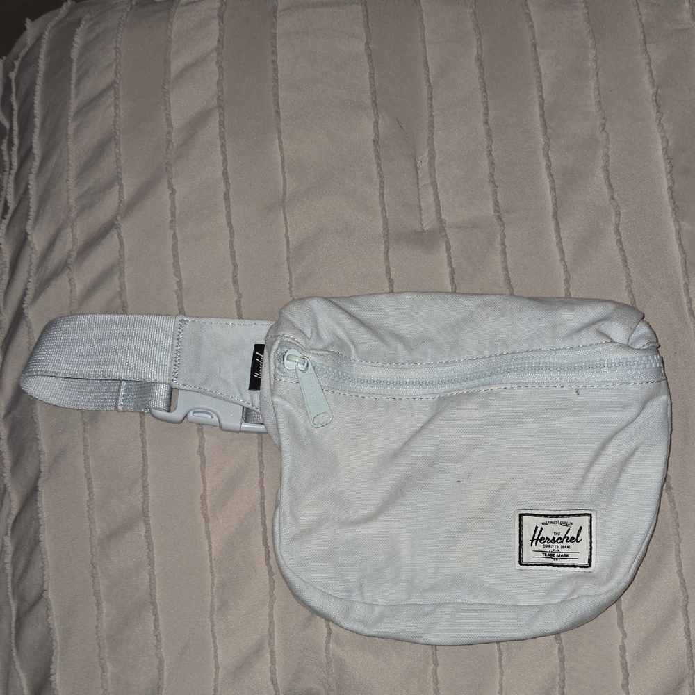 Herschel White Belt Bag *ONLY BUNDLED*
